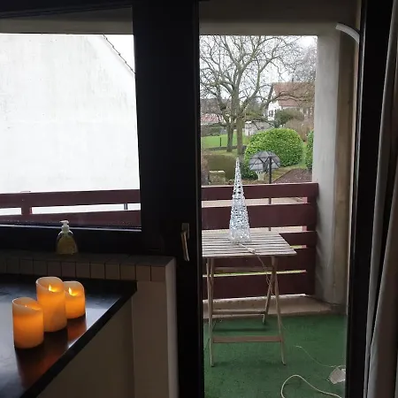 Un Havre De Paix Avec Terrasse Et Climatisation Сasa de vacaciones